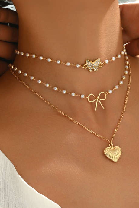 Złoty naszyjnik z zawieszką w kształcie serca i motyla z muszli, 3 sztuki, zdobiony perłami
