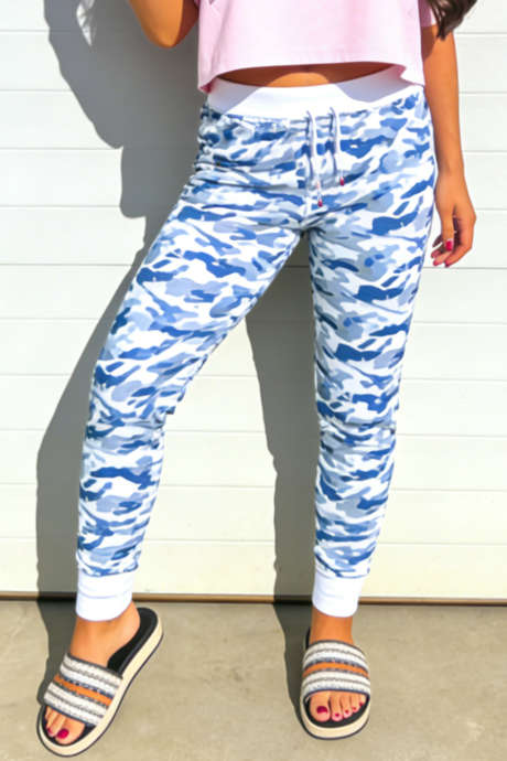 Sky Blue LOVER Letter Graphic Tee Contrast Camouflage Printed Drawstring Leggings 2pcs Set