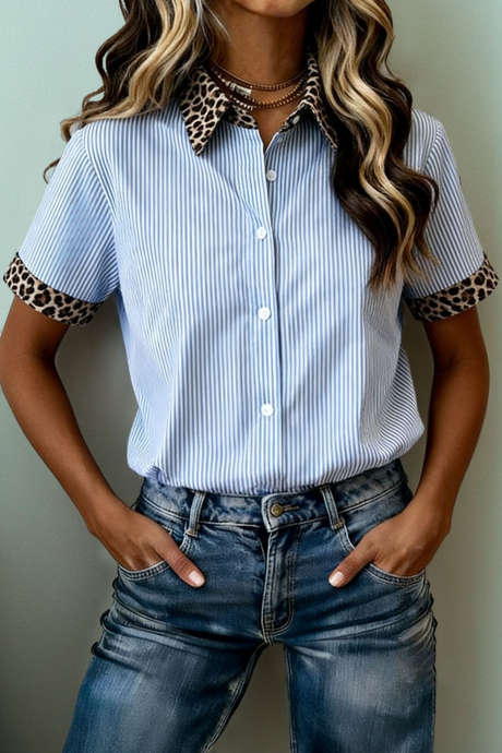 Taivaansininen raidallinen toppi