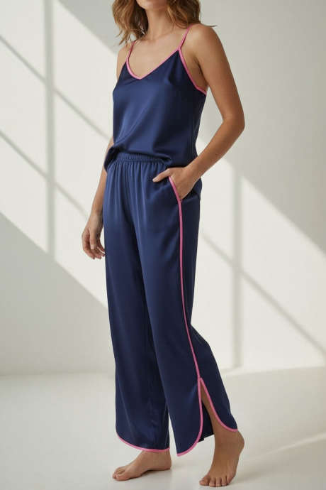 Granatowy komplet spodni wypoczynkowych z kontrastowym wykończeniem i dekoltem w serek