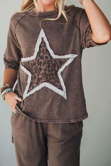 Kahvi Mineral Wash Paljas Sauma Leopard Tähtipaikkainen T-paita