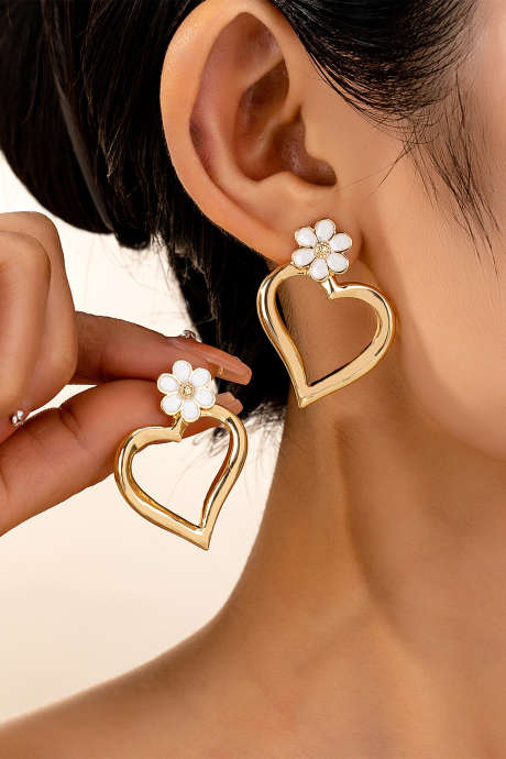 Gold Daring Hollowed Heart Dainty Flower Studded Earrings