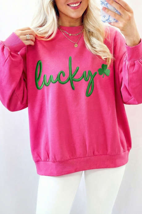 Różowoczerwona, haftowana luźna bluza z koniczyną szczęścia