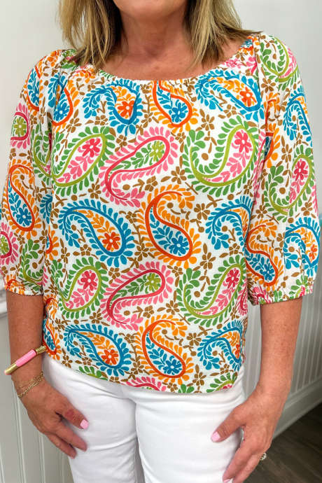 Zelená halenka s potiskem listů a paisley vzorem pro větší velikosti s půl rukávem