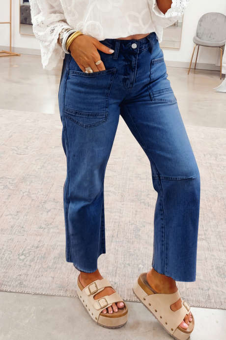 Purjeensiniset rispaantuneet crop-farkut