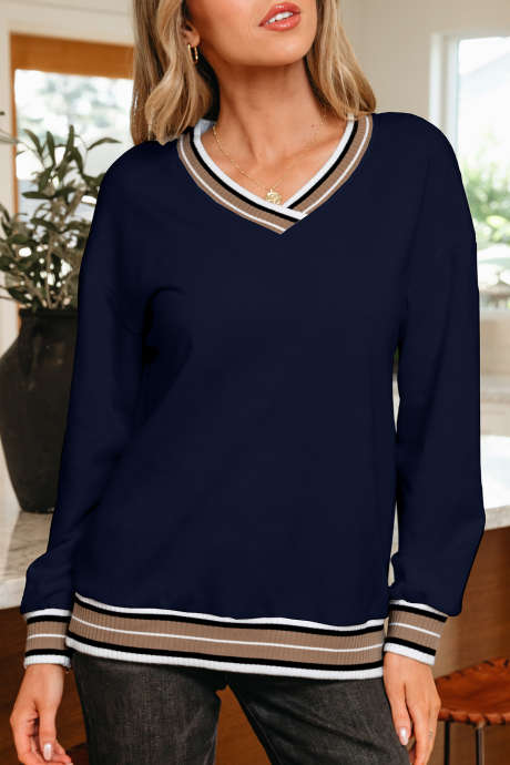 Moletom Varsity Azul Marinho com Listras e Gola V LC25320192-P605