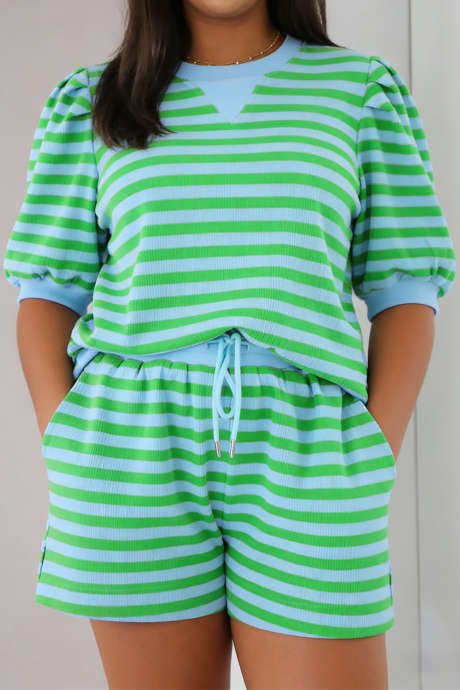 Green Stripe Plus Size Colorblock Detail Puff Sleeve Top Drawstring Shorts 2pcs Outfit