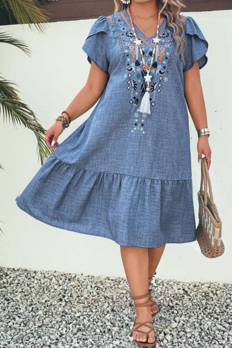 Modré midi šaty Ashleigh s okvětními rukávy a volánovým lemem, westernovým potiskem a většími rozměry