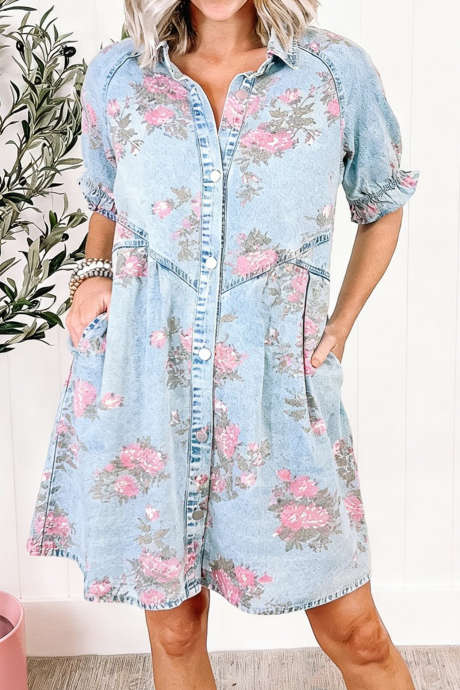Nebesno modra cvetlična obleka s kratkimi rokavi in ​​gumbi