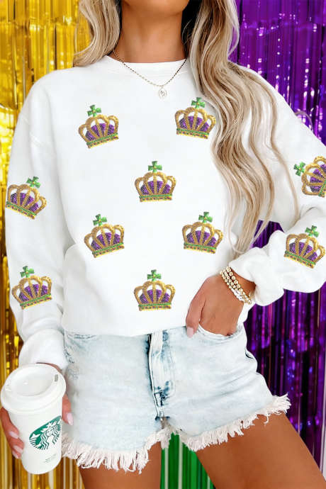 Valkoinen paljeteilla koristeltu Mardi Gras -huppari, jossa alaslaskettu olkapää