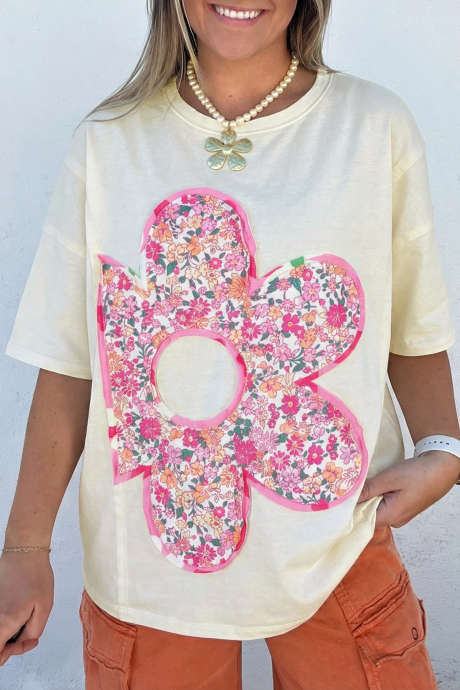 Koszulka typu oversize z dużym kwiatem i łatkami w kwiaty Jet Stream Floral z surowymi szwami