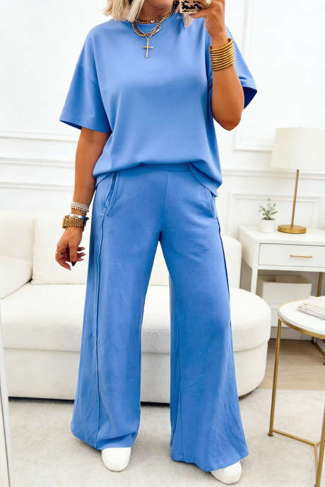 Taivaansininen yksivärinen päällinen, ylisuuri t-paita, taskulliset rento housut, 2 kpl asukokonaisuus