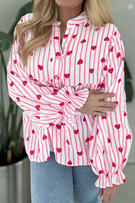 Koszula w różowe paski z nadrukiem serca i długimi falbankami
