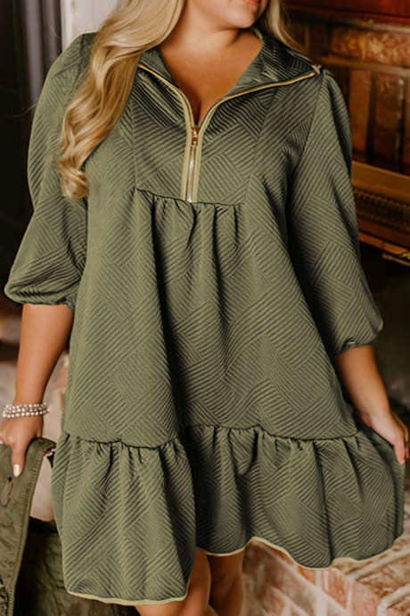 Junglegroene, plus-size, getextureerde, contrasterende rand, kwartrits, armbandmouwen, mini-jurk