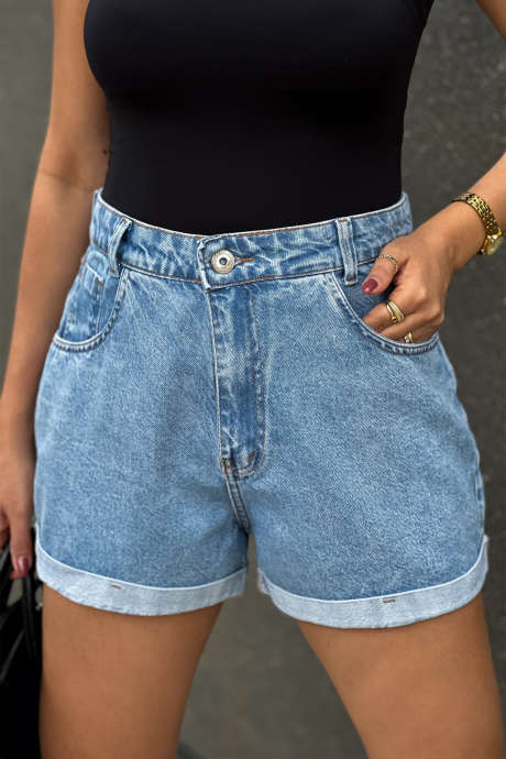 Beau Blue yksivärinen hihansuulla varustetut rennot farkkushortsit