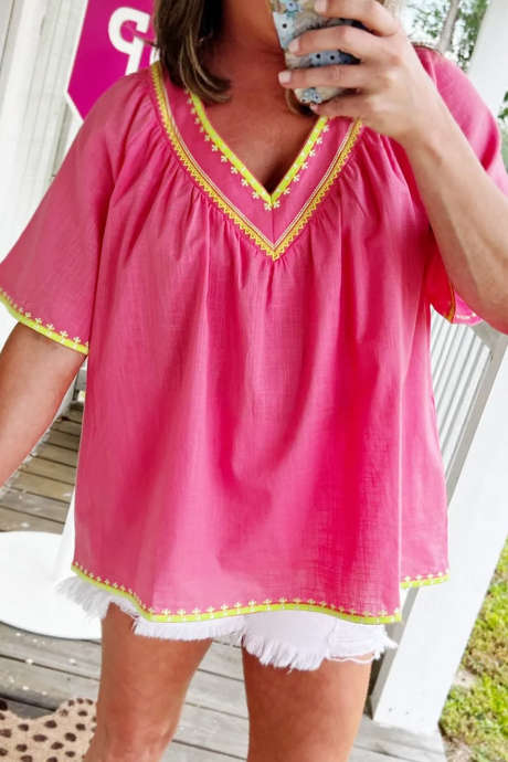 Ruusunpunainen kontrastivärinen kirjailtu V-aukkoinen reilu väljä toppi