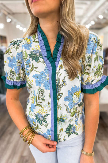 Chemisier beige à manches courtes, imprimé floral, volants contrastés, bordure rayée LC25134653-P1520