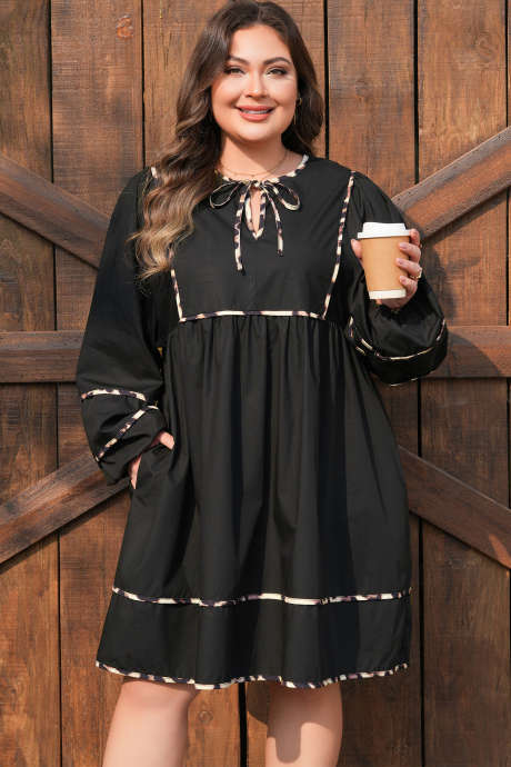 Musta plus-kokoinen pitkähihainen leopardikuvioinen kontrastireunainen solmittava kaula-aukkoinen levenevä minimekko