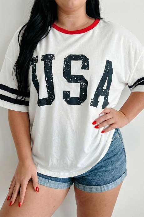 Bela majica s kratkimi rokavi in ​​retro črtami v plus velikosti