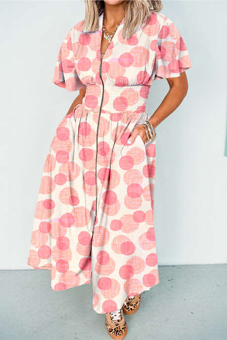 Vaaleanpunainen pilkullinen röyhelökuvioinen lyhythihainen vetoketjullinen pitkä mekko