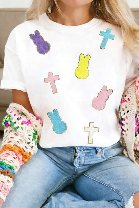 T-shirt de Pâques blanc en chenille avec écusson lapin et croix LC25231463-1