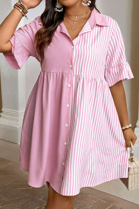 Vaaleanpunainen raidallinen mekko