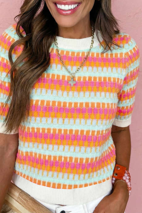 Oranje gebreide trui met abstracte strepen en korte mouwen