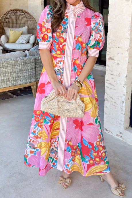 Rosa blomstertrykk stripete kant knappe-ned kortermet feriekjole