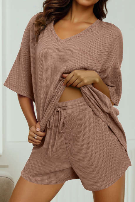 Kostanjev enobarvni komplet ohlapnih kratkih hlač z V-izrezom in vrvico