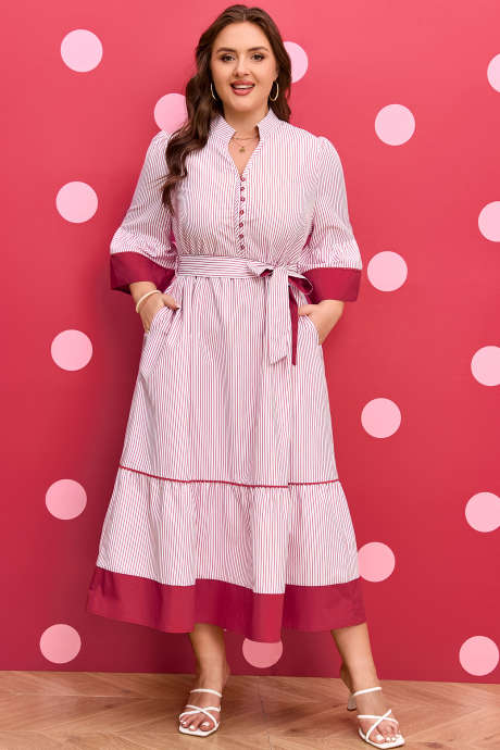 Midi obleka z rdečimi črtami in nabranim robom, plus size