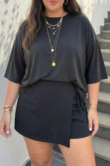 Komplet 2 kosov črne majice z dolgimi rokavi in ​​zavezovanjem