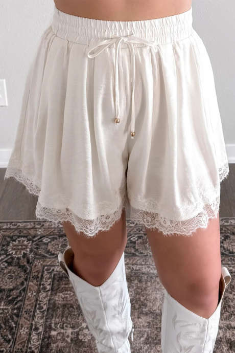 White Lace Splicing Hem Beaded Drawstring Elastic Waist Loose Shorts