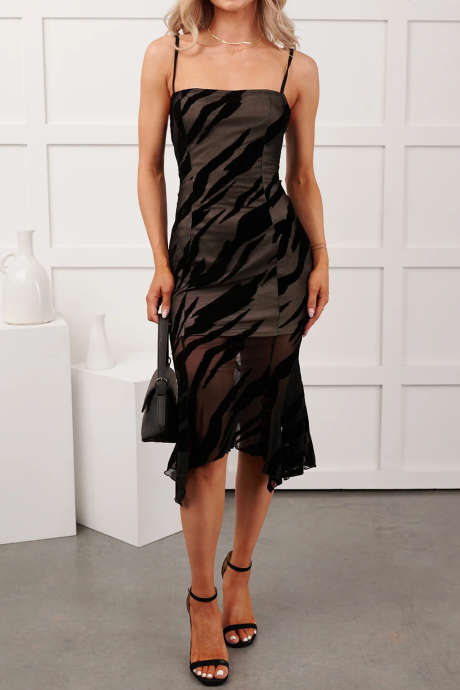 Črna - Oprijeta mrežasta midi obleka Run The Night z zebrastim vzorcem