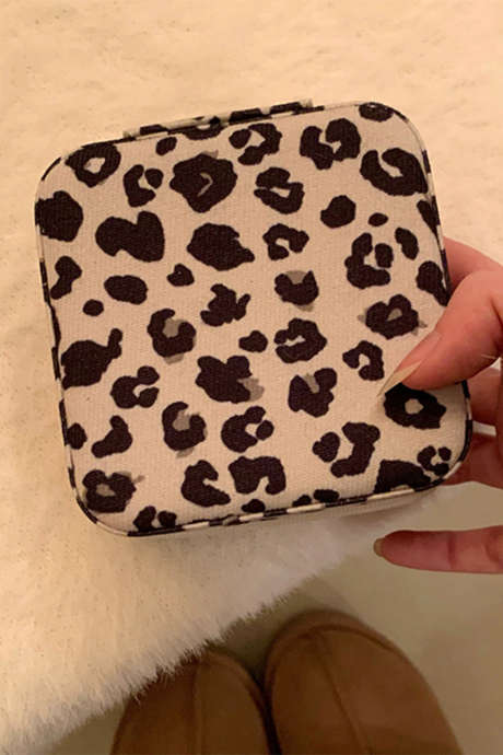 Svetlo francosko bež škatla za nakit z leopardjim potiskom in kvadratnim potiskom