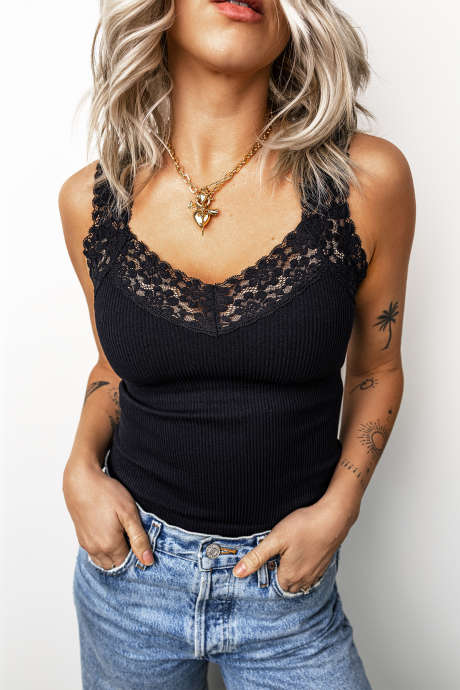 Black Seamless Lace Trim Tank Top