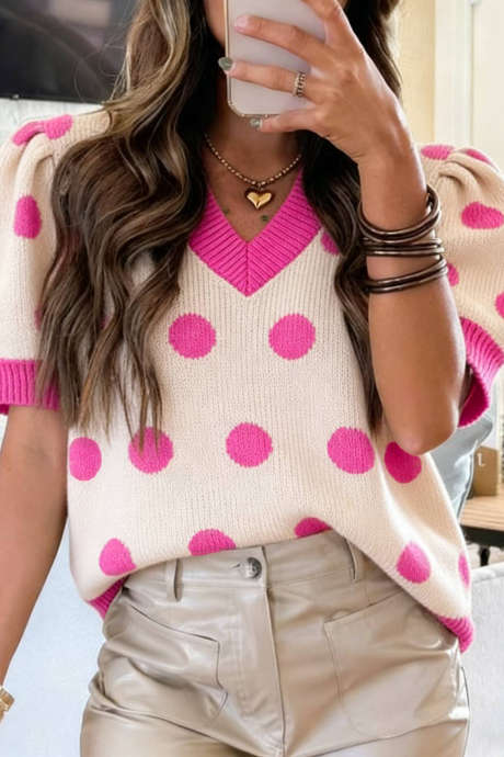 ピンクの水玉模様のパフ半袖セータートップ