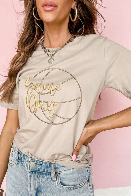 Khaki brodert avslappet T-skjorte med kampdags-basketballmotiv