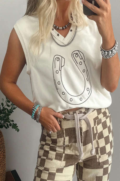 Hvit hesteskobrodert stjernekant løs tanktopp med V-hals