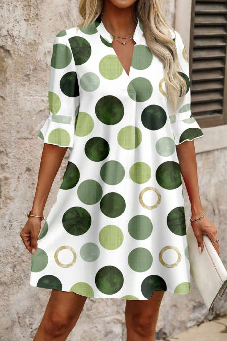 Rochie mini verde cu imprimeu cu buline și volane, mânecă jumătate, stil vacanță, casual