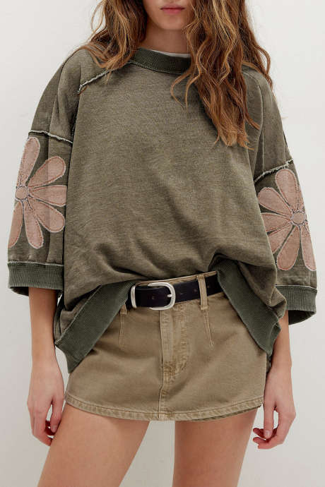 Breen Mineral Wash Råsøm Patchwork Blomsterlappet Oversized Topp med 3/4 Ermer
