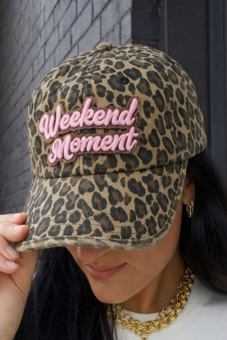 Helgekort Baseballcaps med kastanjefarget leopardmotiv