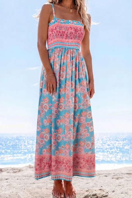 Himmelblått bohemsk etnisk trykk med spaghettistropper og ferie-maxiskjørt