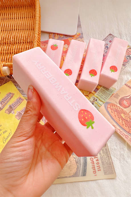 Rosa jordbærtrykk mykt klistremerke dekompresjonsklemmelek