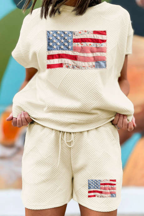 Aprikosfarget, stilig, teksturert, lappeteppe med flaggtrykk, kort sett med 2 deler