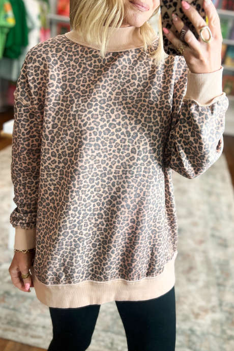 Sweat-shirt à col montant, manches longues et ourlet côtelé, imprimé léopard multicolore