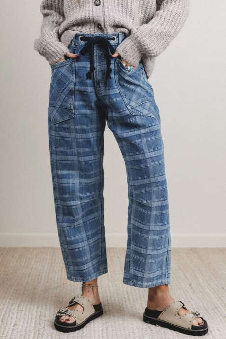 Maong na may Plaid na may Hila na Baywang na Regular Fit sa Bukong-bukong na may Kulay Langit na Asul