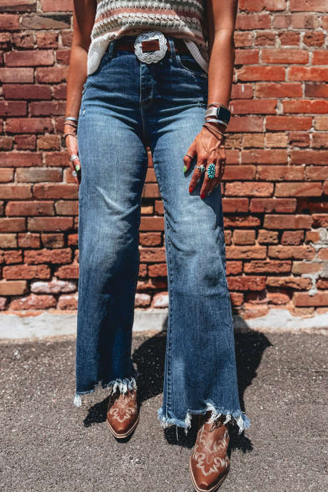 Ashleigh Blue Flare Leg Jeans na may Frayed Edge na may Bulsa na Kaswal na Pang-araw-araw na Pantalon na Denim na Haba ng Bukong-bukong