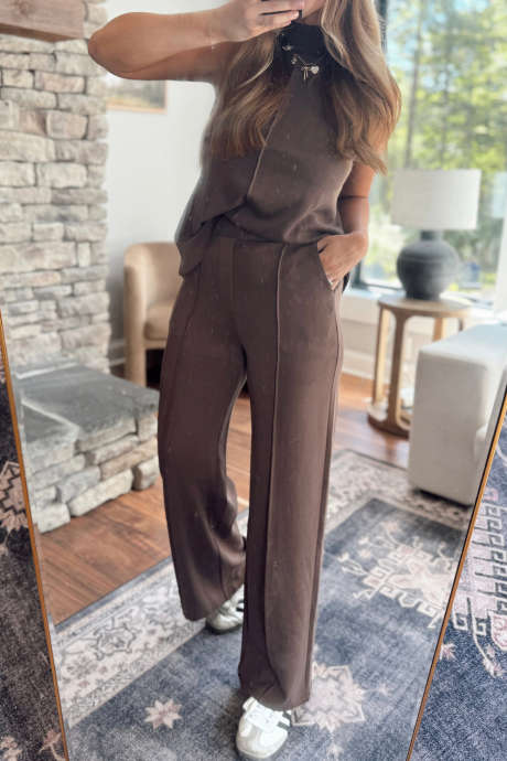 Kaffefarget ensfarget pintuck-detalj tank-shift-buksesett