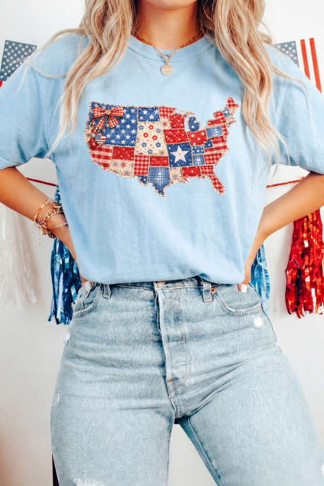 Light Blue Faux Patchwork Print American Patriotic Graphic Tee LC25232175-P4