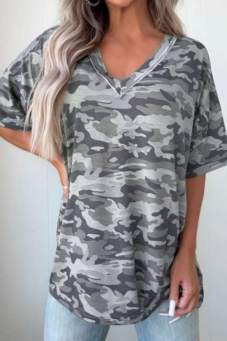 Green Retro Camouflage Print Raw Edge V Neck Tee LC25231283-P920
